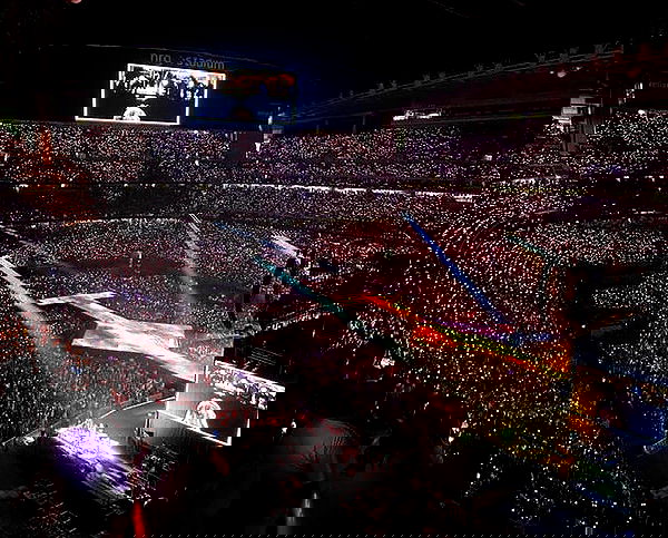 _femalien image ~ Altpins