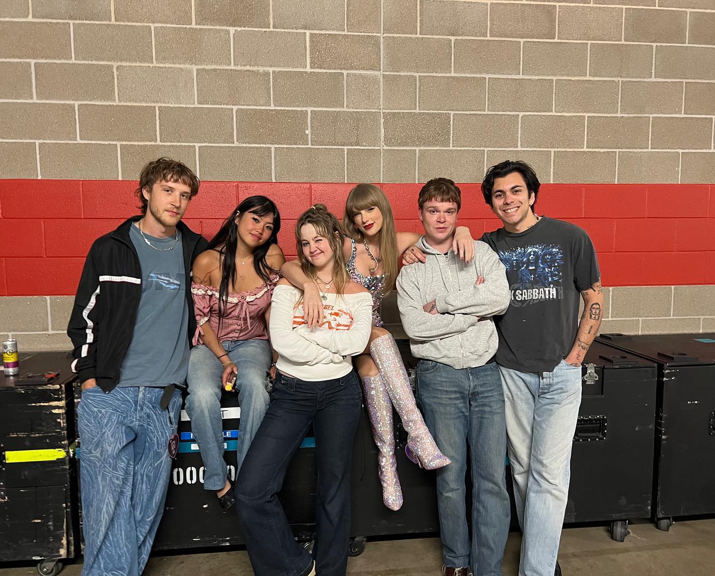 _femalien instagram image archive image