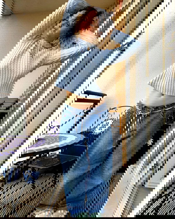 _femalien image ~ Altpins