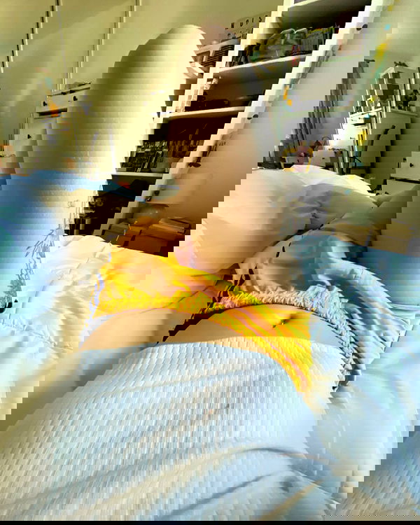 _femalien image ~ Altpins