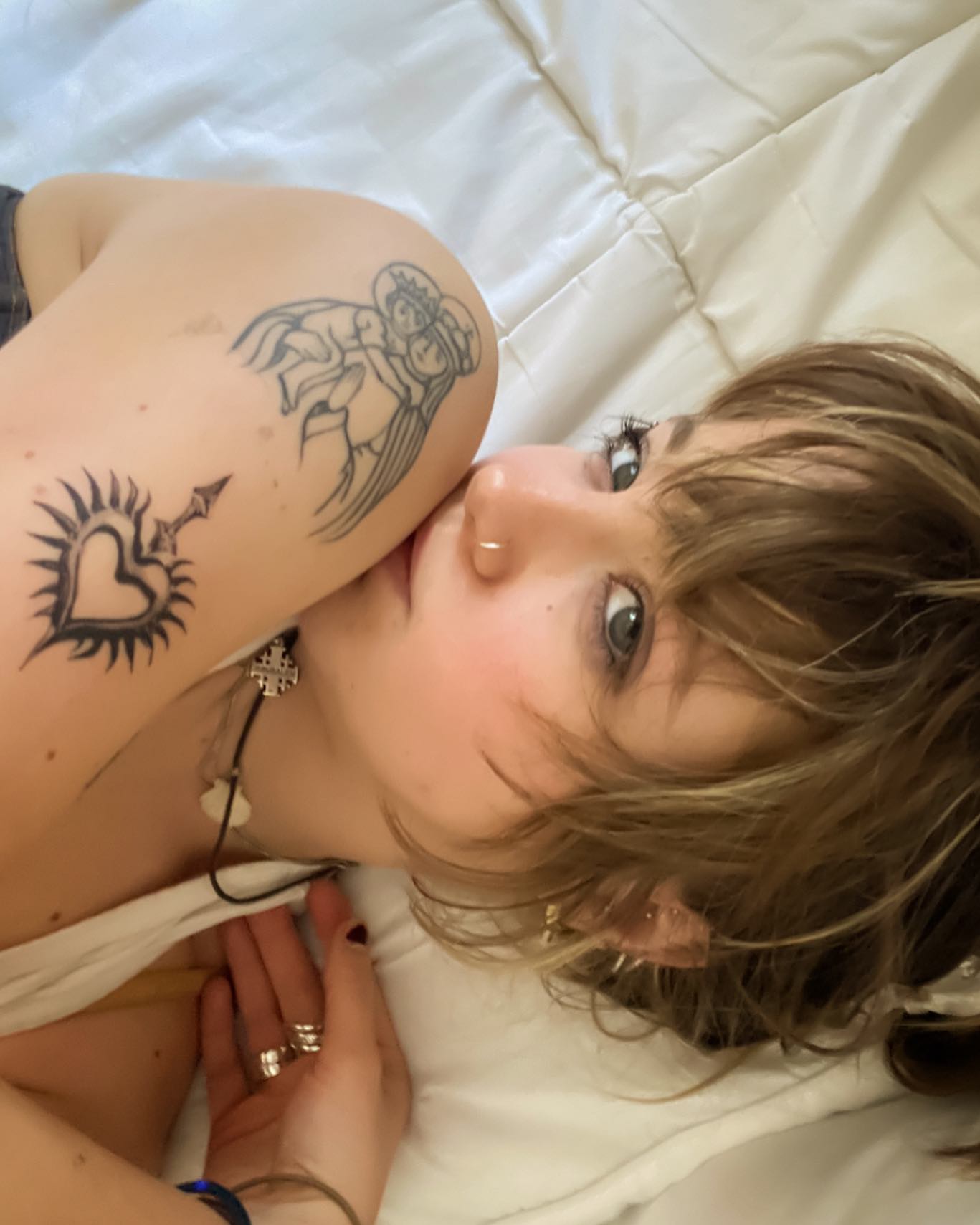 _femalien instagram image archive image