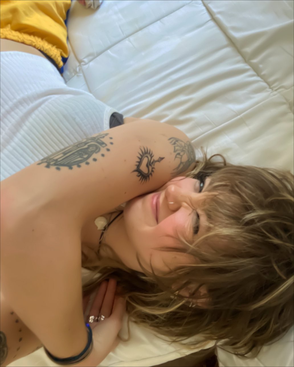 _femalien instagram image archive image