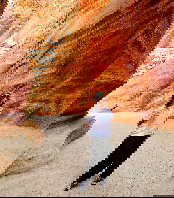 _femalien image ~ Altpins