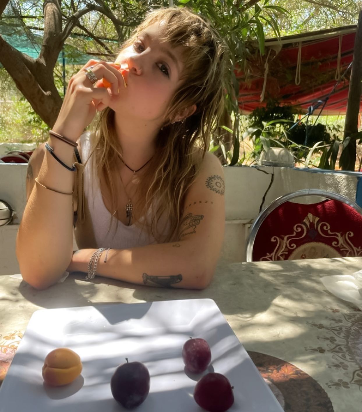 _femalien instagram image archive image