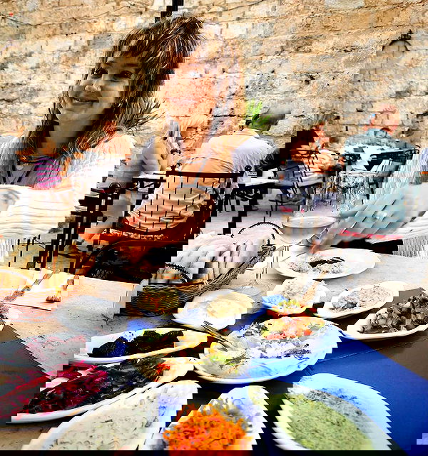 _femalien image ~ Altpins