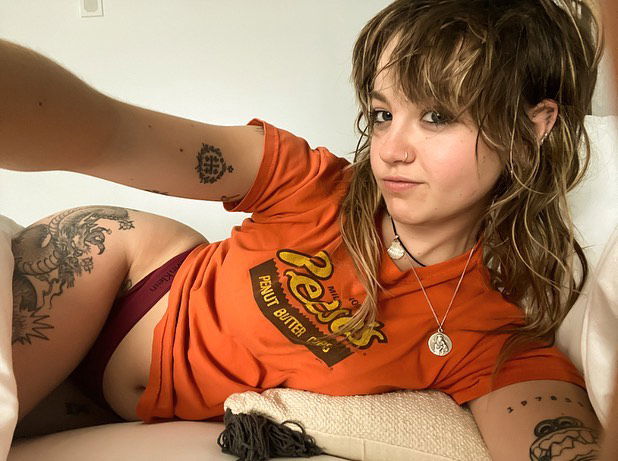 _femalien instagram image archive image