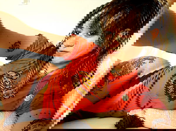 _femalien image ~ Altpins