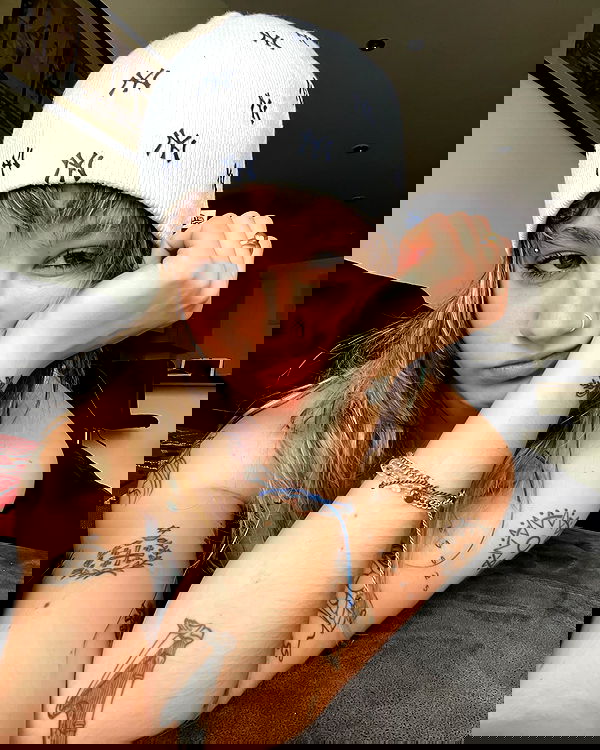 _femalien image ~ Altpins