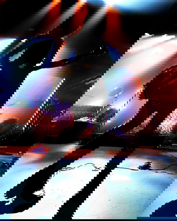 _femalien image ~ Altpins