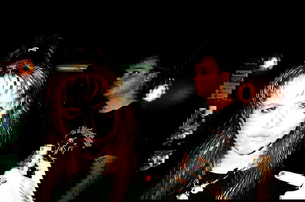 _femalien image ~ Altpins