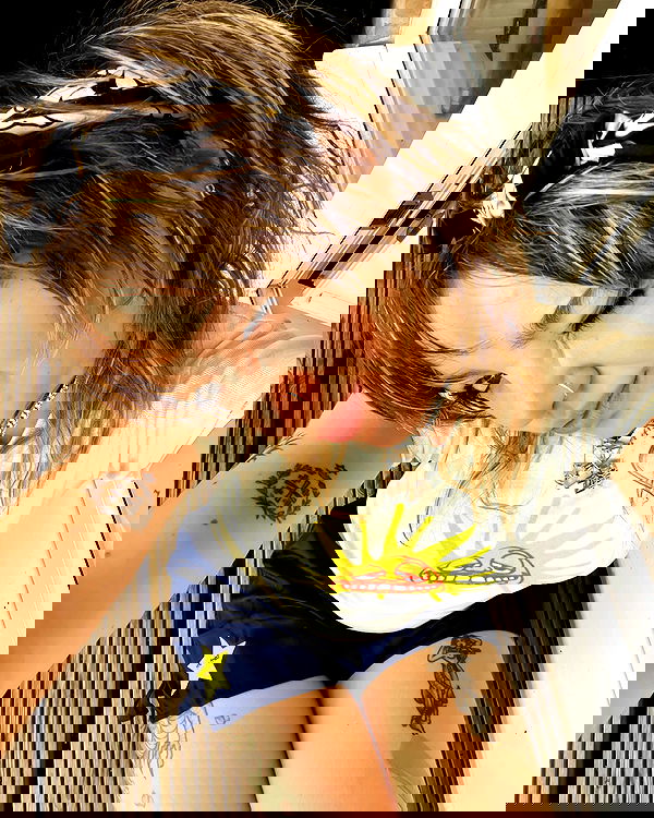 _femalien image ~ Altpins