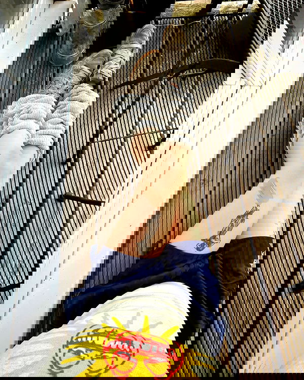 _femalien image ~ Altpins