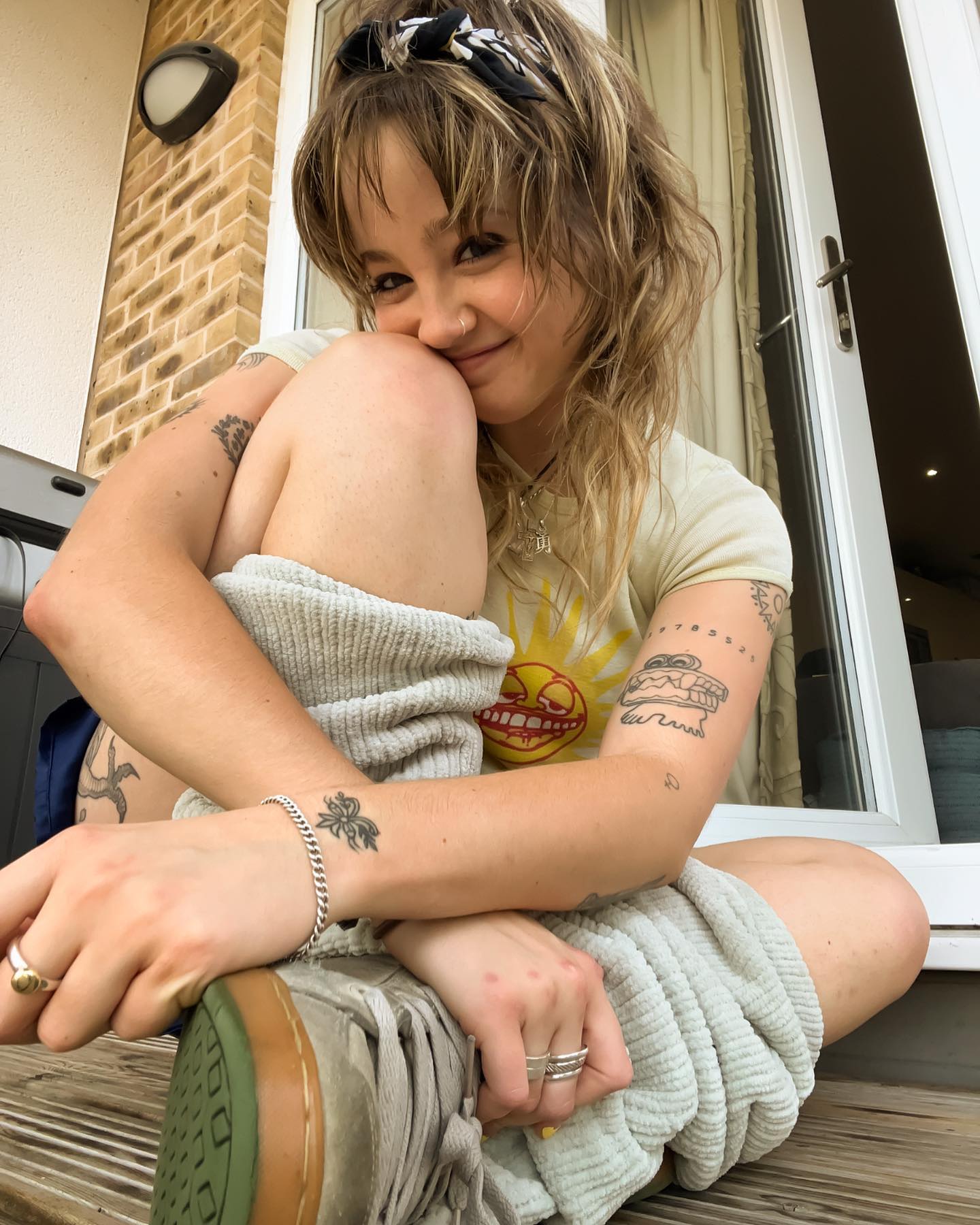 _femalien instagram image archive image