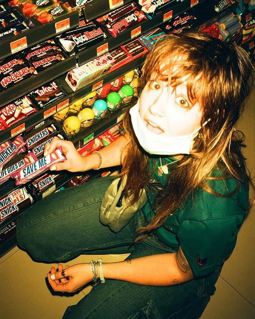 _femalien instagram image archive image