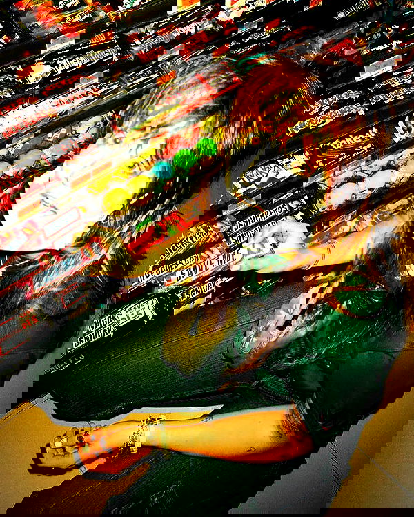 _femalien image ~ Altpins