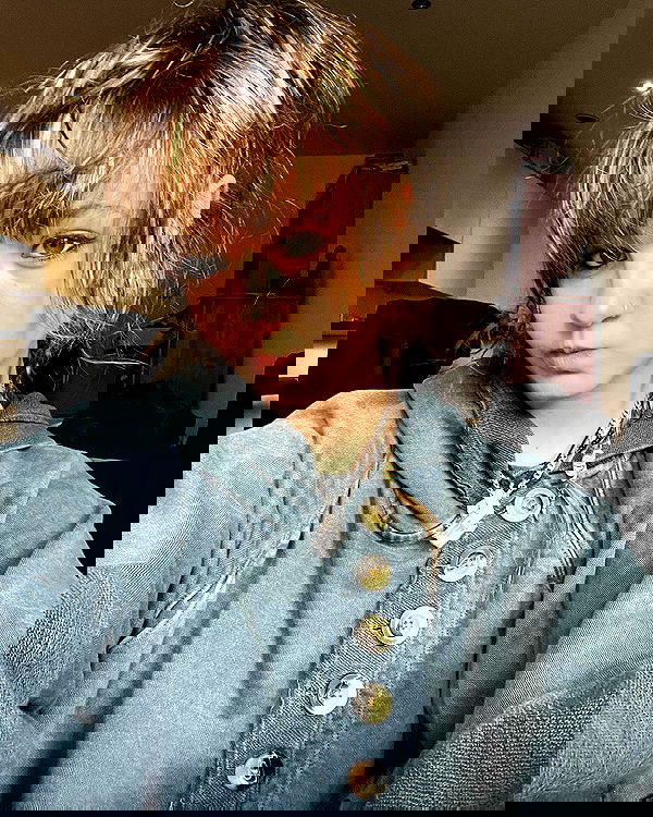 _femalien image ~ Altpins