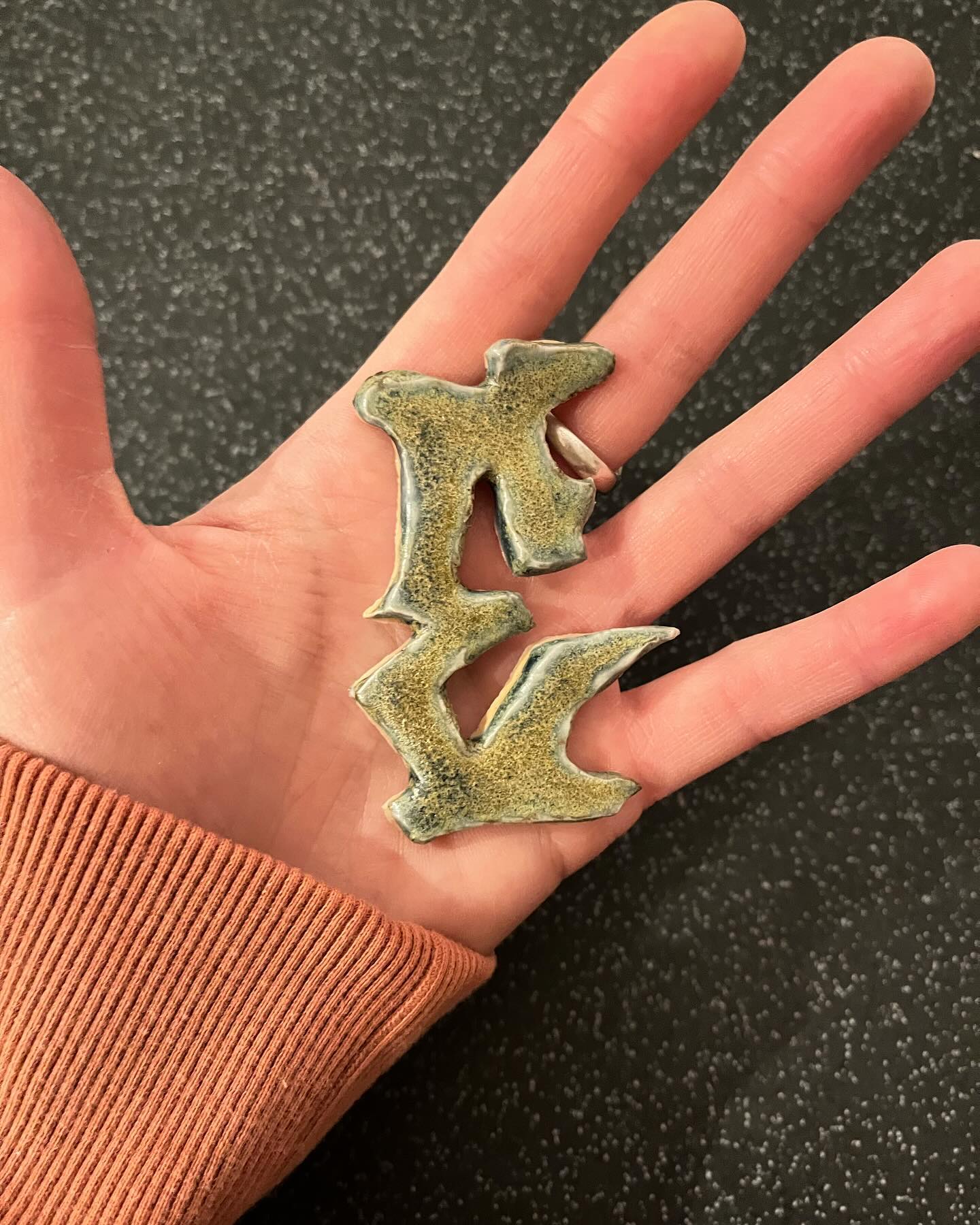 _femalien instagram image archive image