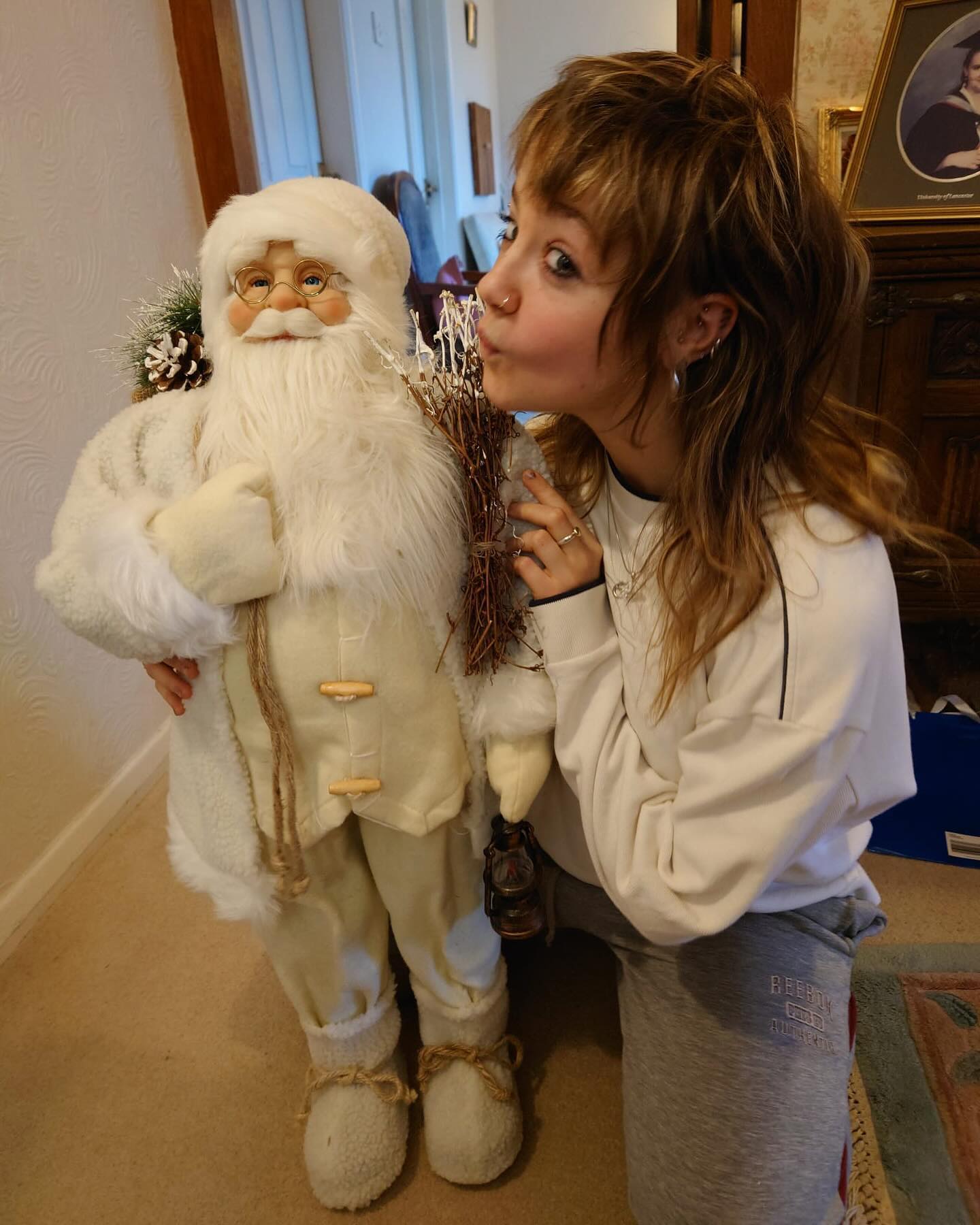 _femalien instagram image archive image