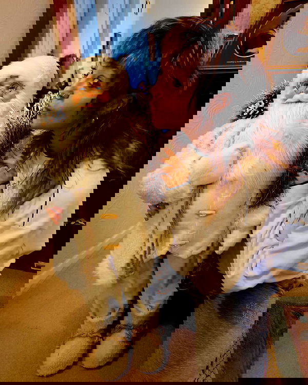 _femalien image ~ Altpins