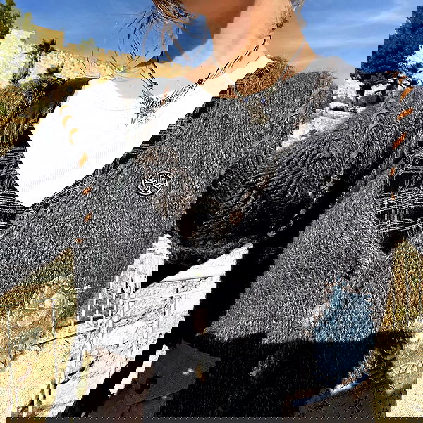 _femalien image ~ Altpins