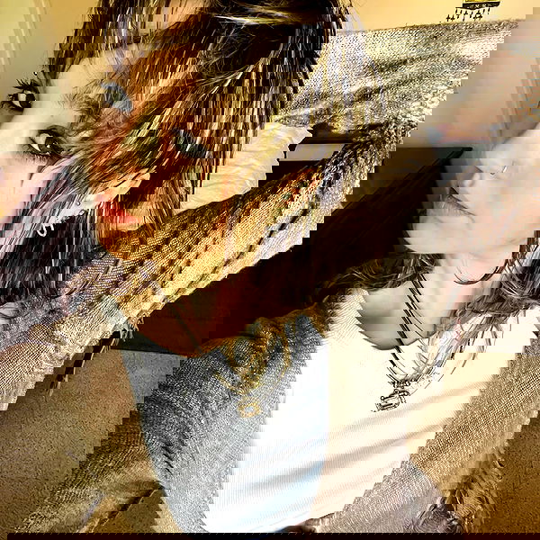 _femalien image ~ Altpins