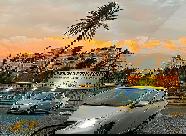 _femalien image ~ Altpins