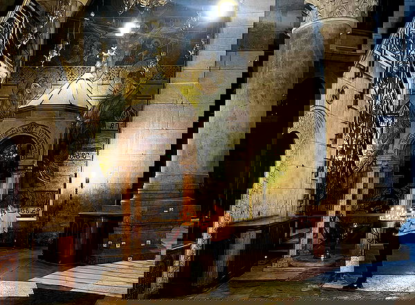 _femalien image ~ Altpins