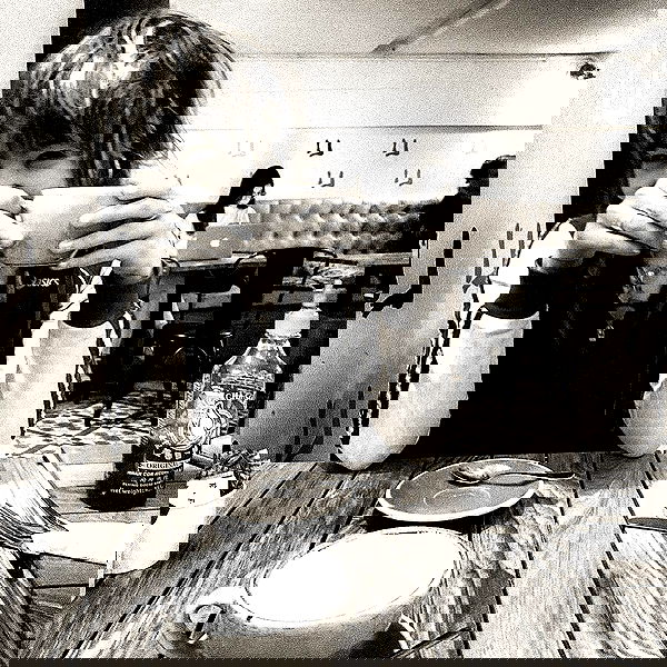 _femalien image ~ Altpins