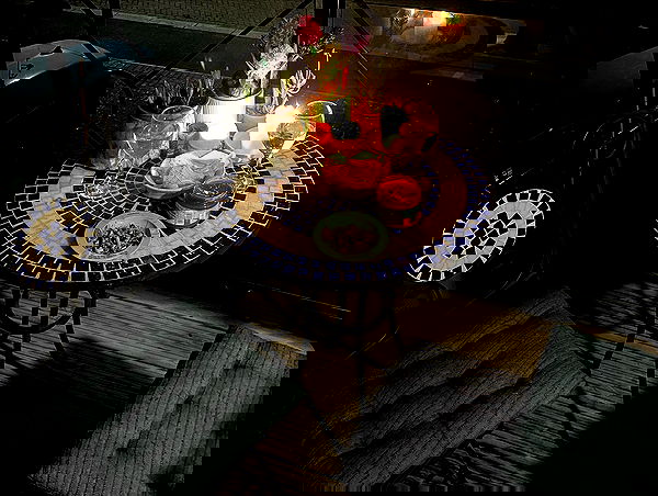 _femalien image ~ Altpins