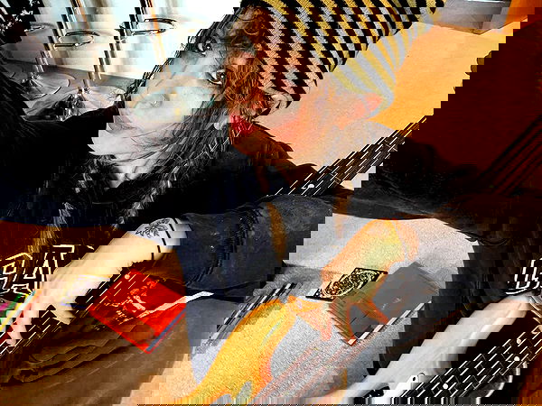 _femalien image ~ Altpins