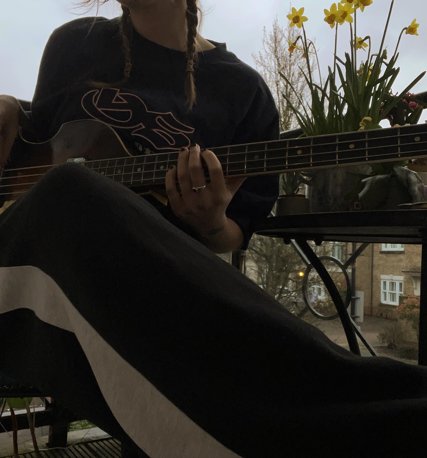 _femalien instagram image archive image