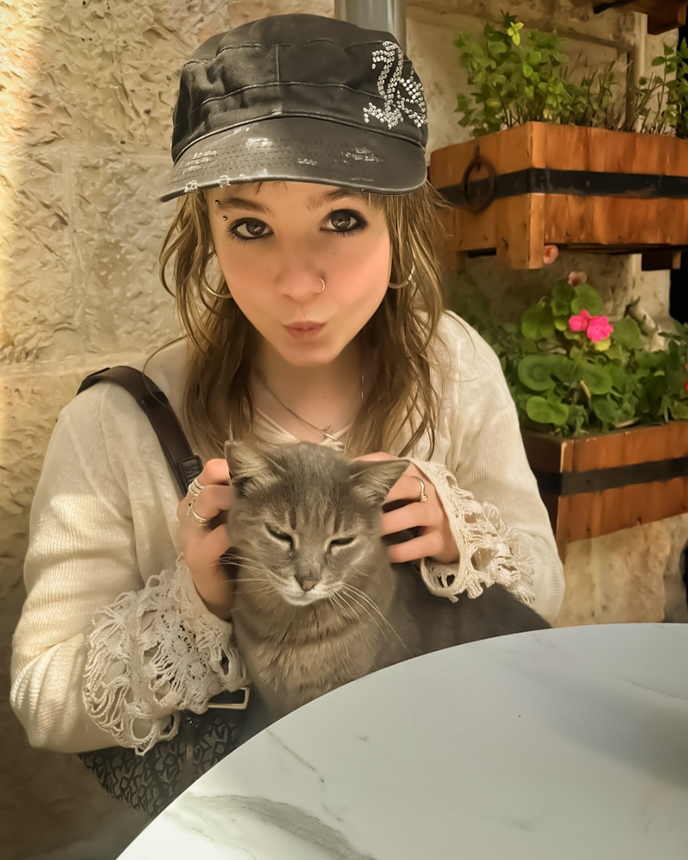 _femalien instagram image archive image