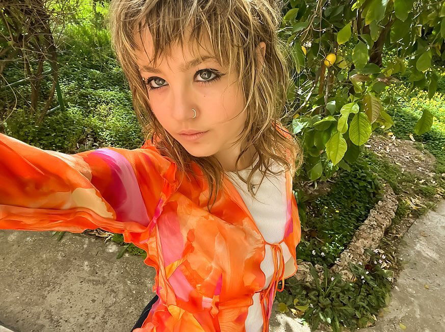 _femalien instagram image archive image