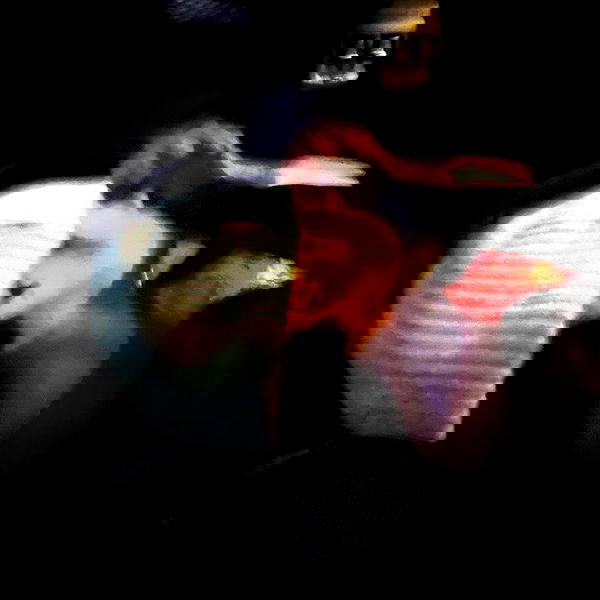 _femalien image ~ Altpins