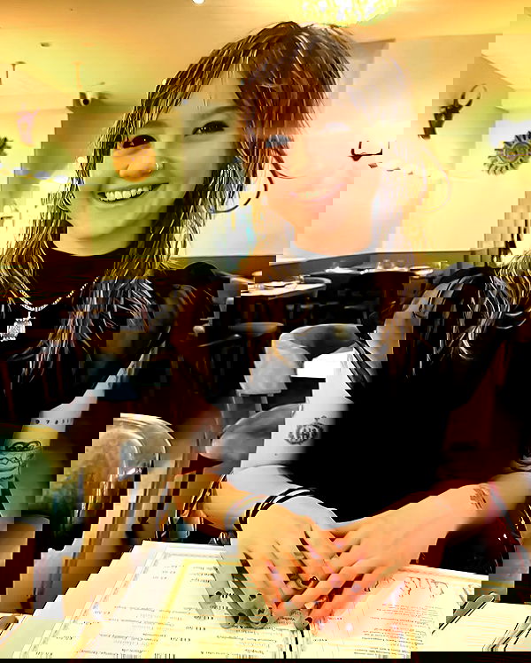 _femalien image ~ Altpins