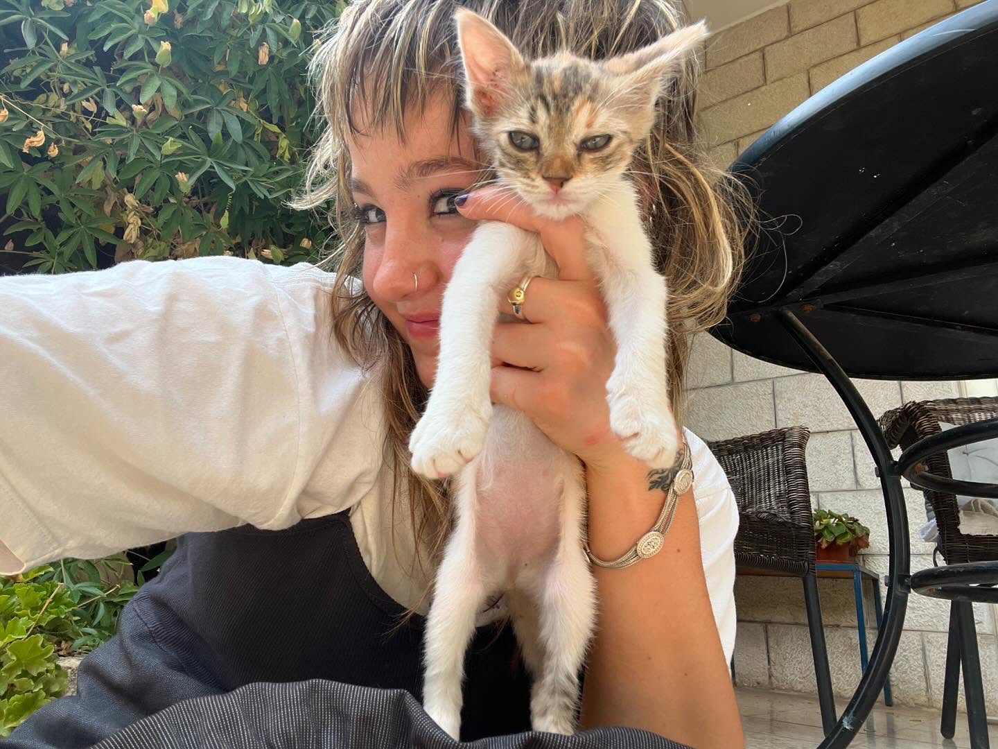 _femalien instagram image archive image