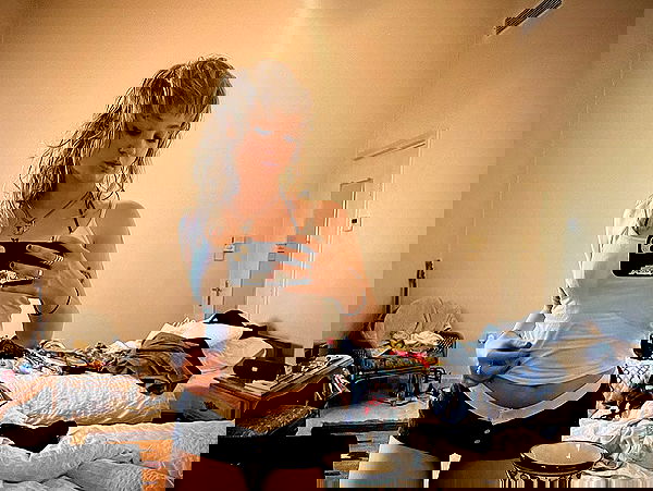 _femalien image ~ Altpins