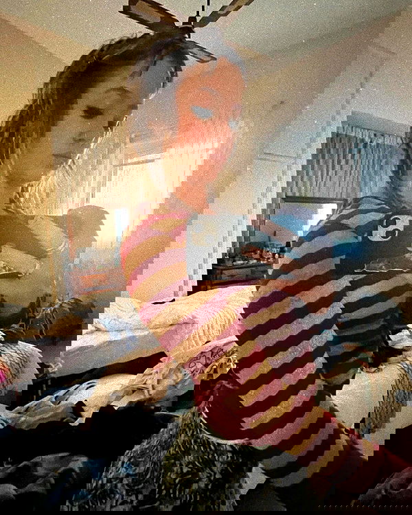 _femalien image ~ Altpins