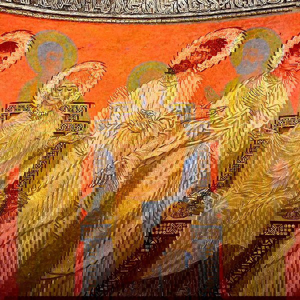 _femalien image ~ Altpins