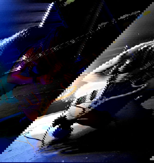 _femalien image ~ Altpins