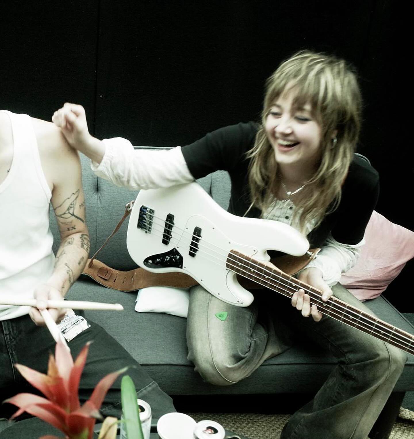 _femalien instagram image archive image