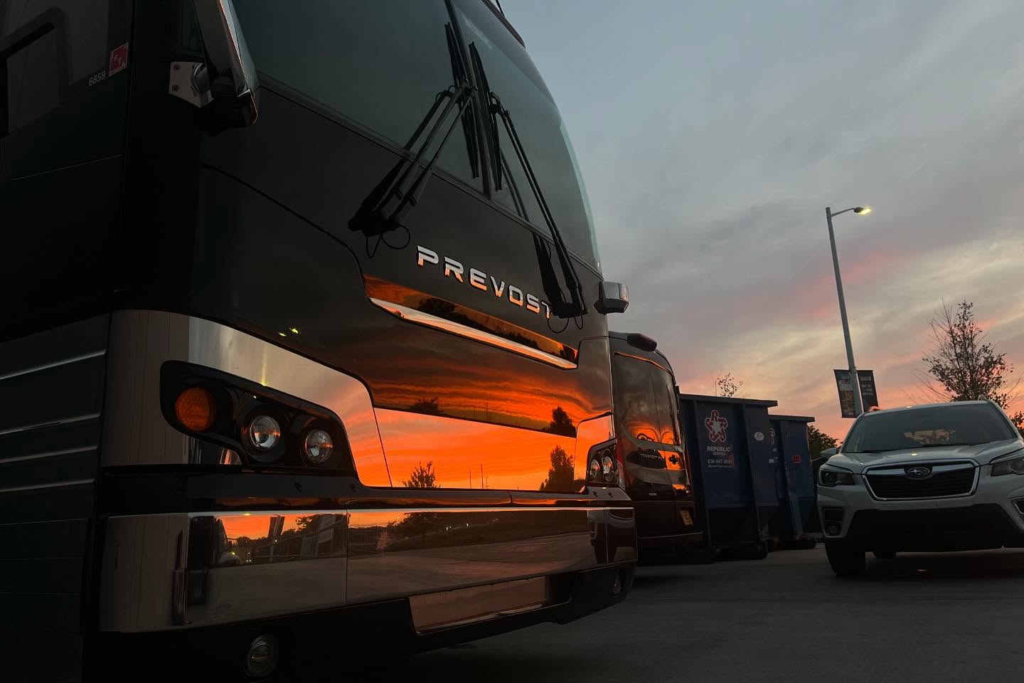 _femalien instagram image archive image