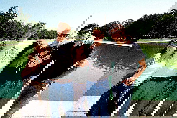 _femalien image ~ Altpins