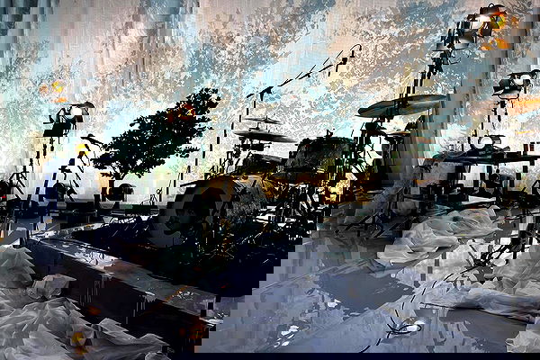 _femalien image ~ Altpins