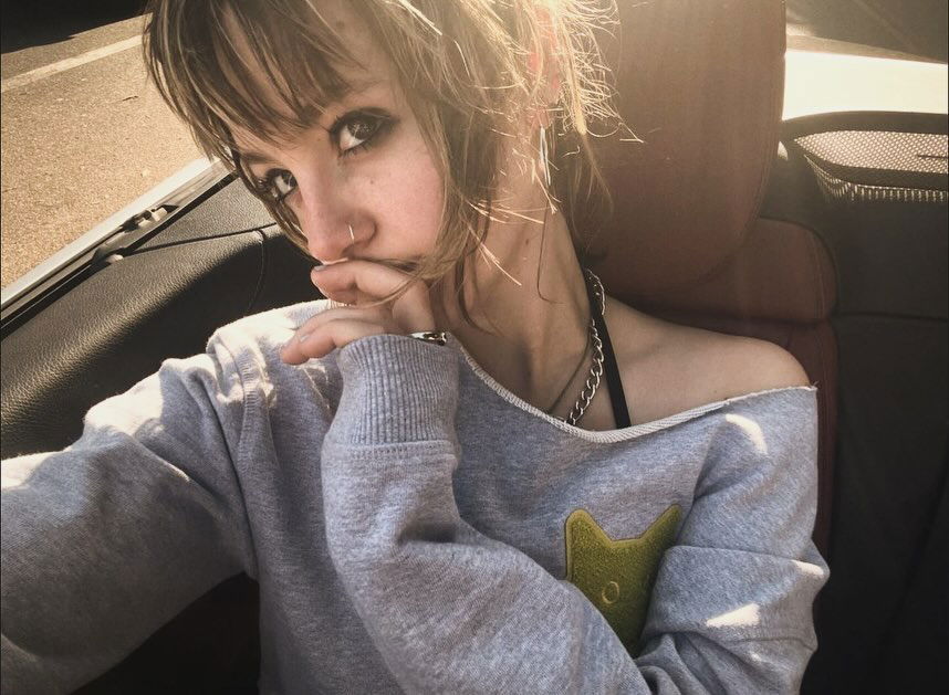 _femalien instagram image archive image