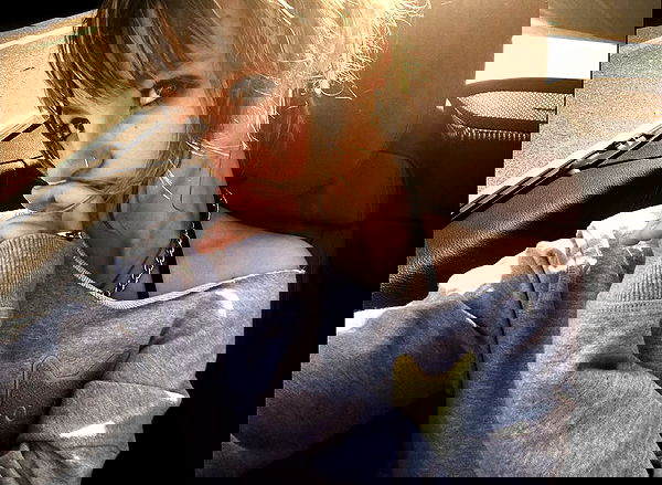 _femalien image ~ Altpins