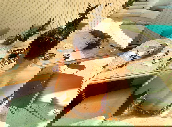 _femalien image ~ Altpins