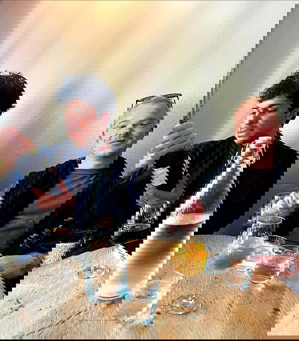 _femalien image ~ Altpins