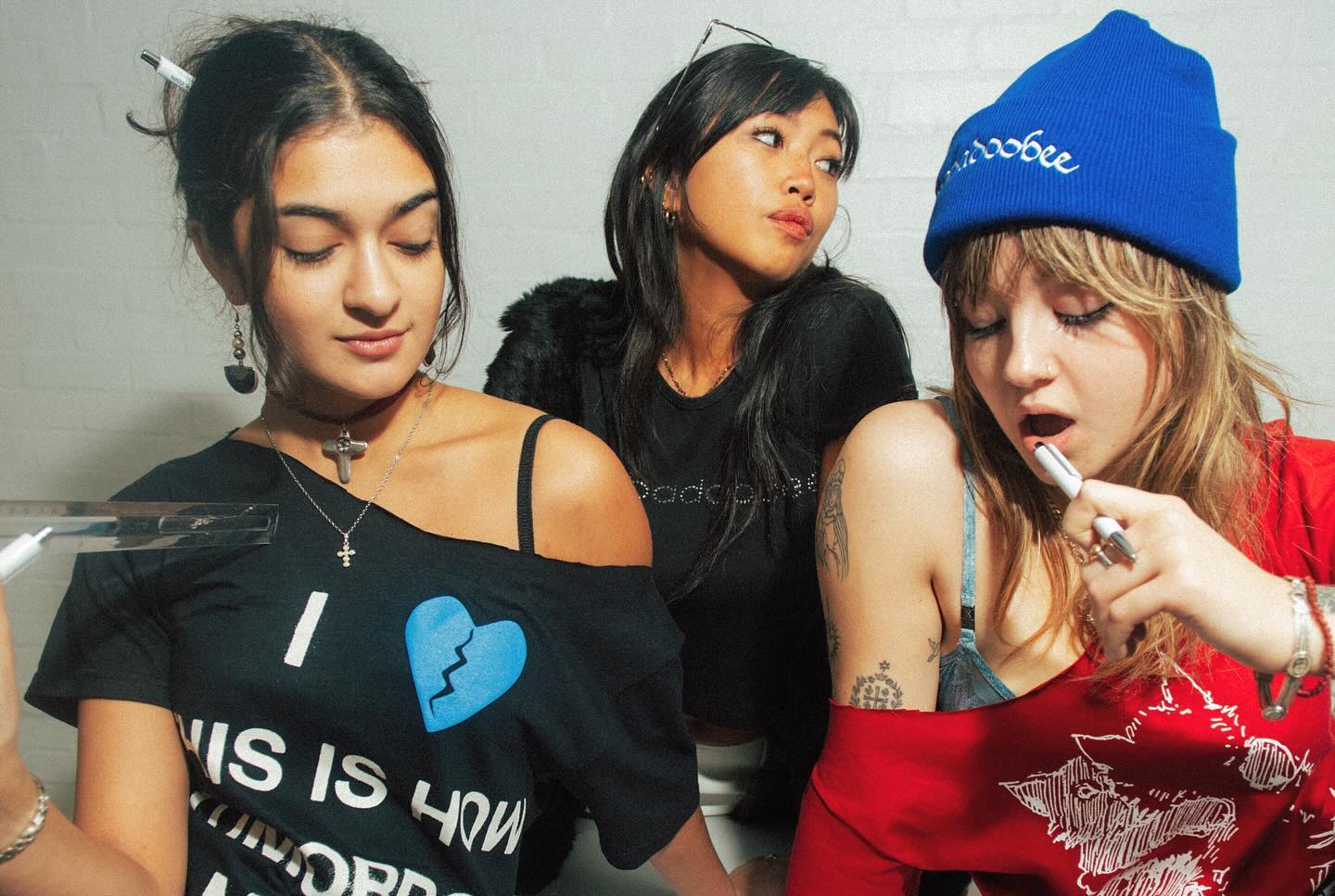 _femalien instagram image archive image