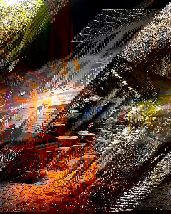 _femalien image ~ Altpins